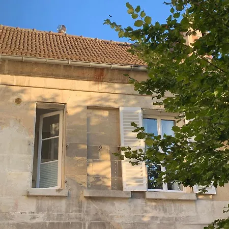 La Petite Maison Crépy-en-Valois Exterior foto